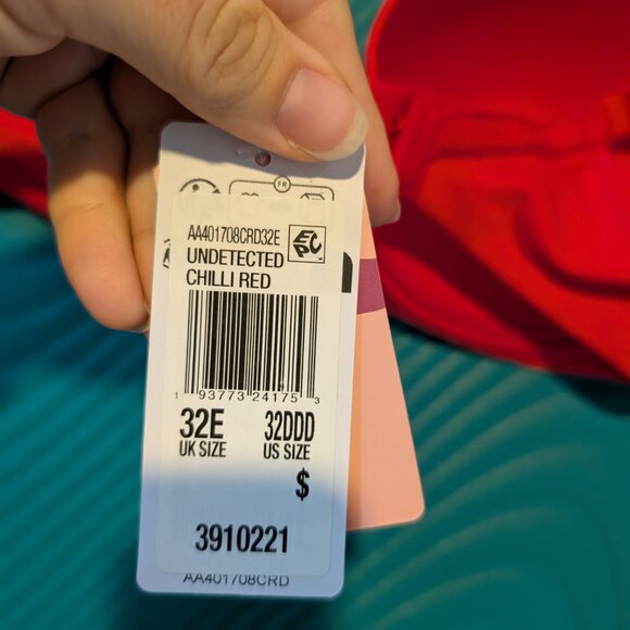 NWT Freya Undetected Wired Tshirt Bra Red 32DDD - Picture 3 of 5